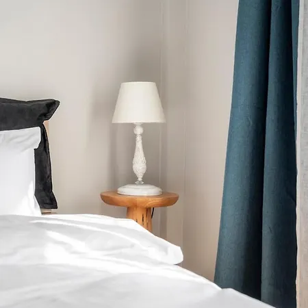 Nyaraló Stylishly Decorated 1br Flat With Ac In Cihangir