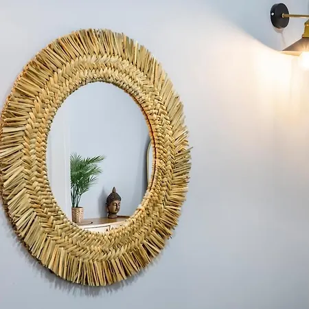 Stylishly Decorated 1br Flat With Ac In Cihangir *
