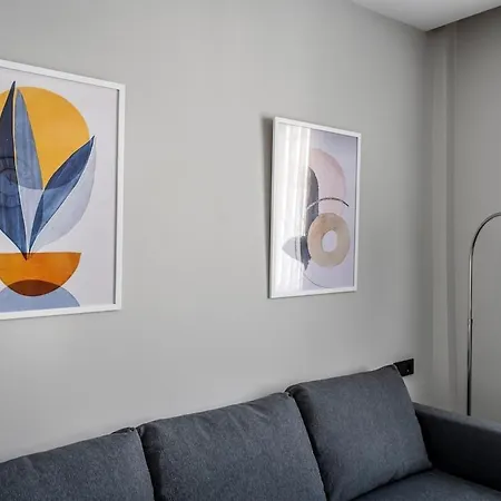 Stylishly Decorated 1br Flat With Ac In Cihangir Istambul
